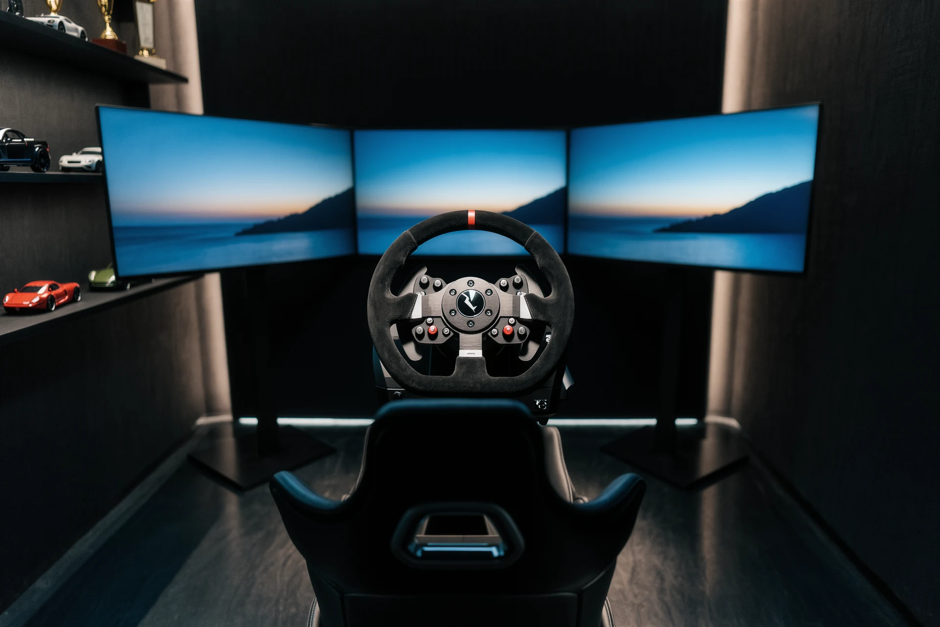 Featured image for Experience the Thrill: Motorsport Simulator showing sim racing content