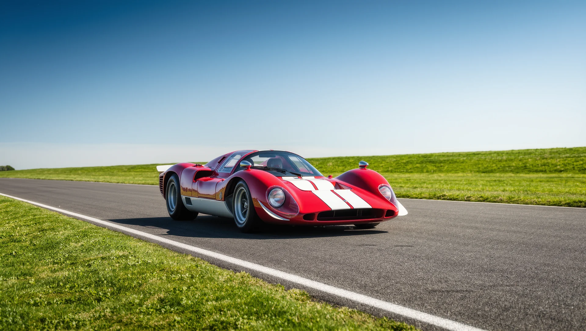 Automobilista 2: strengths, weaknesses, who it suits