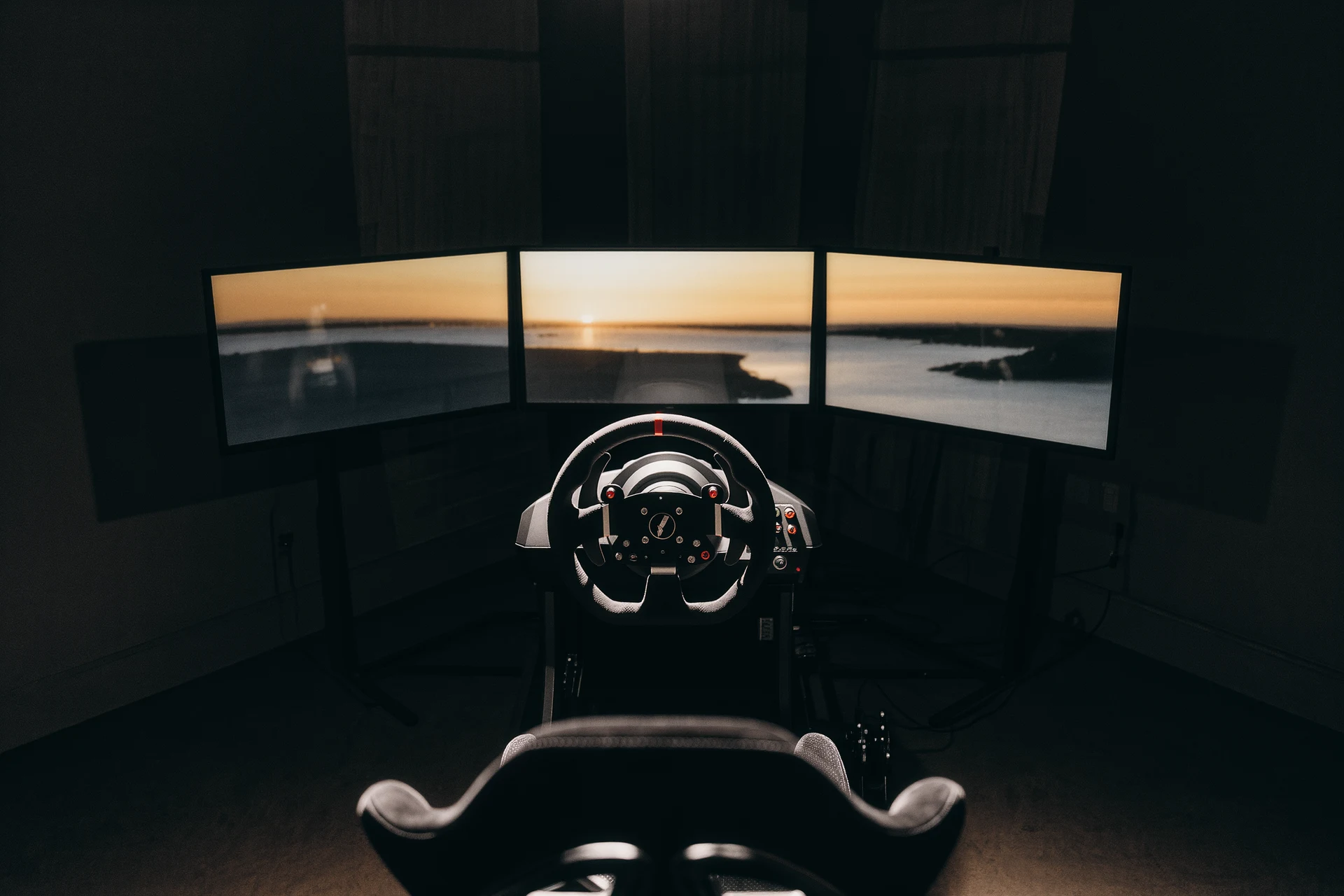 Featured image for Ultimate Racing Simulator Party: The Ultimate Thrill showing sim racing content